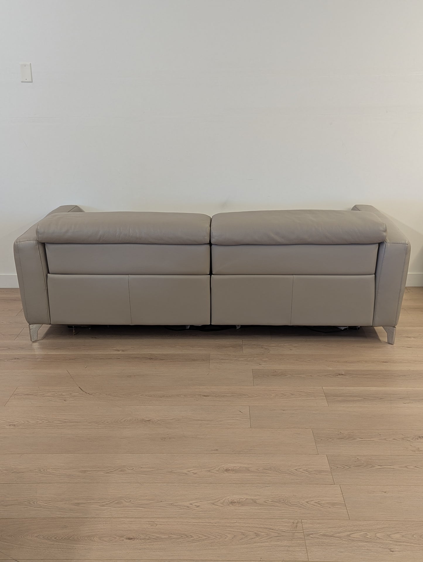 Natuzzi Italia Vola Reclining Sofa