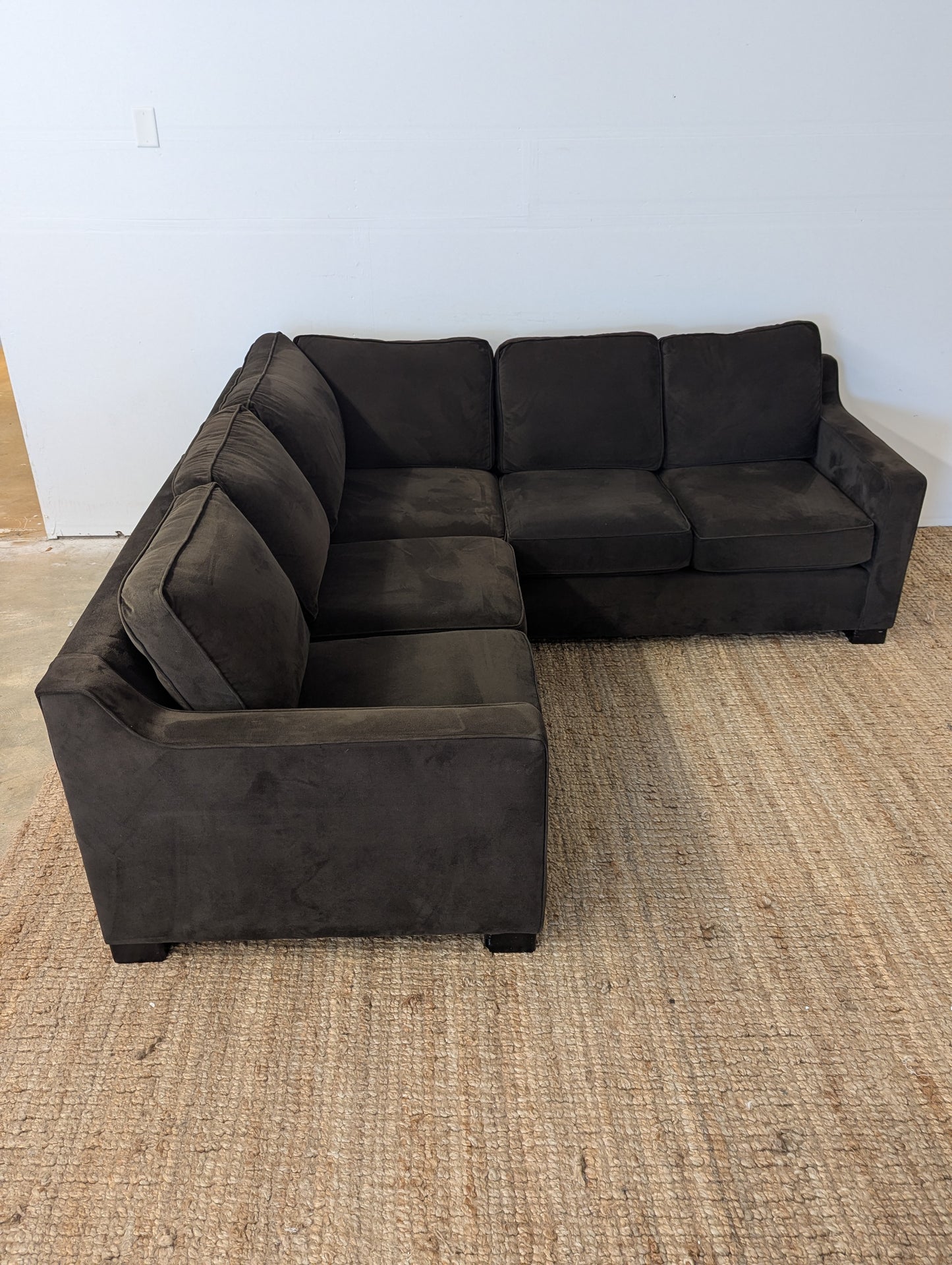 Stylus Metro Sectional