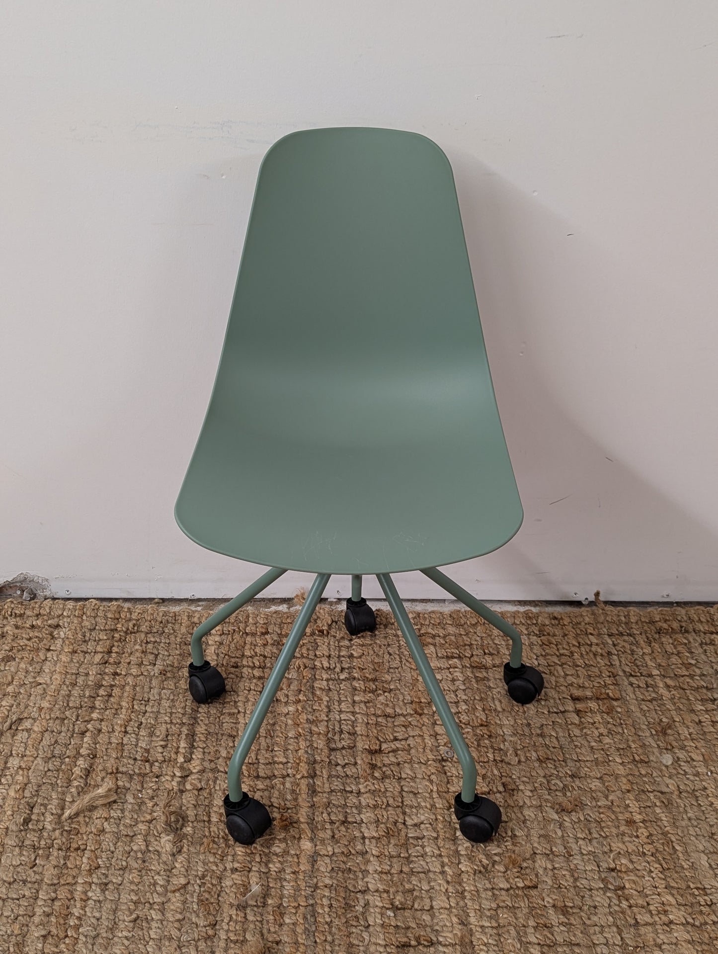 Article Svelti Office Chair - Aloe Green