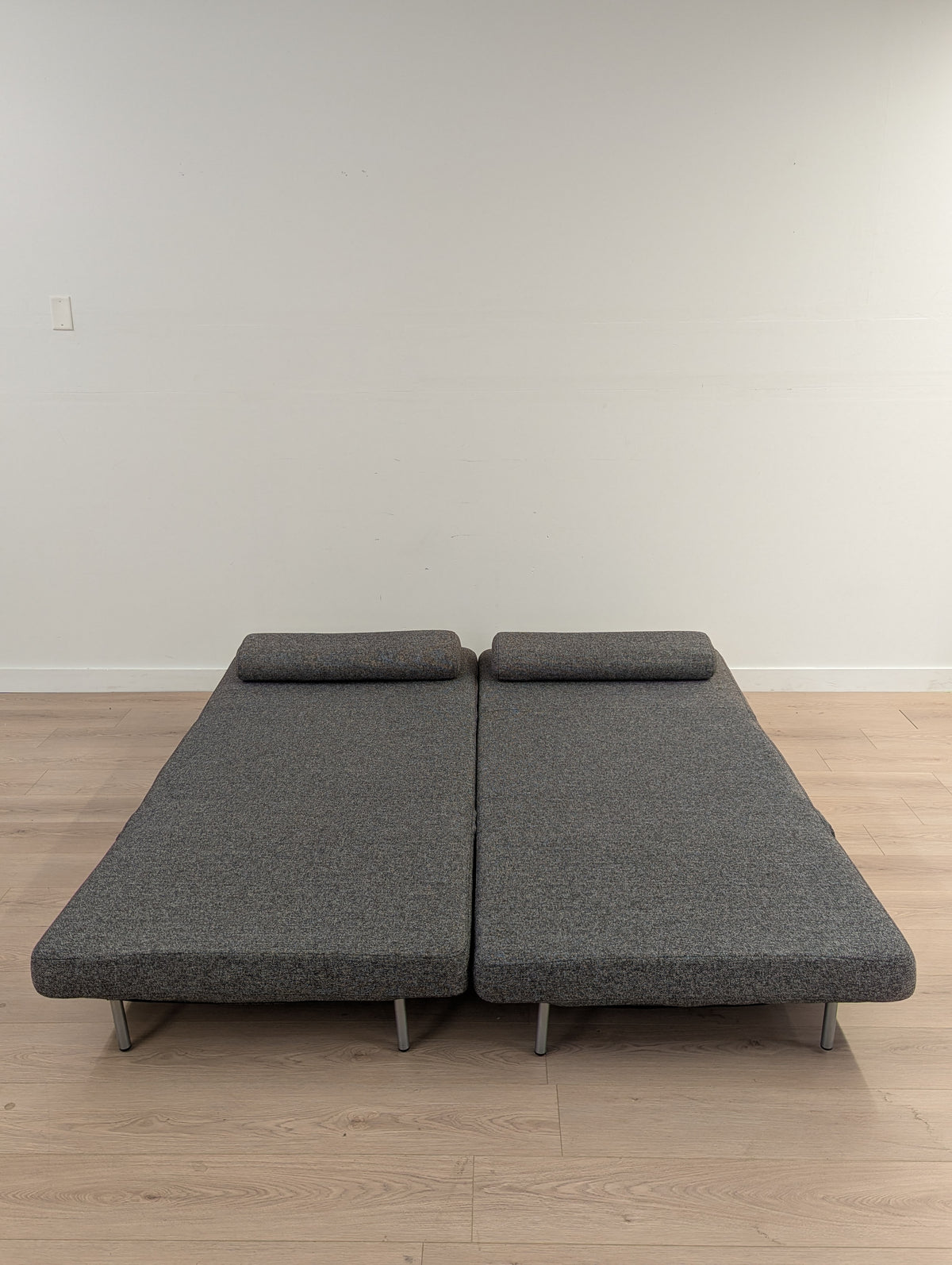 Mobital Icon ISO Swivel Double Sofa Bed