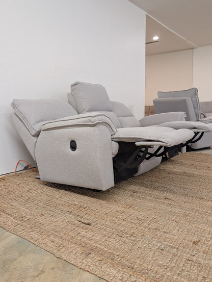 La Z Boy Norris Reclining Sofa