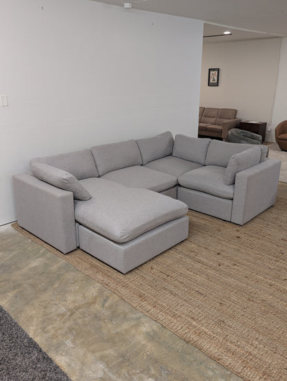 Cozey Ciello XL 5 Pc Sectional