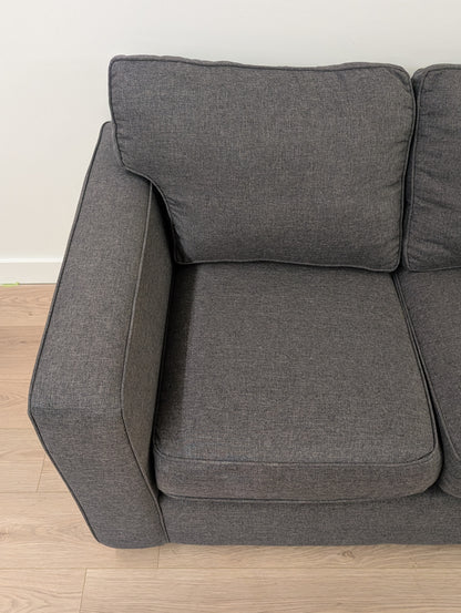 Stylus 2110 Loveseat