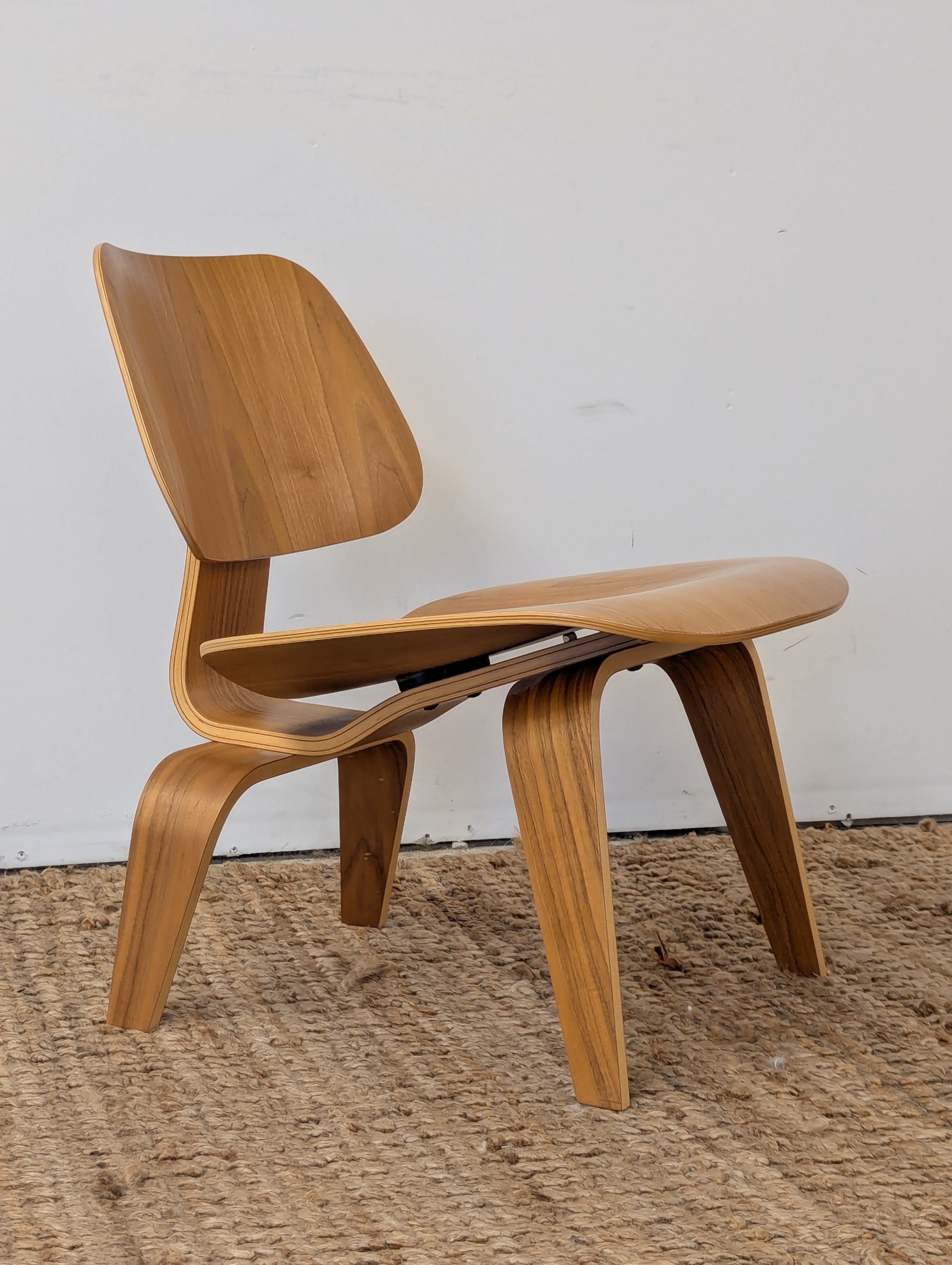 Herman Miller Eames Plywood Molded Chair Wood Base – Recertified
