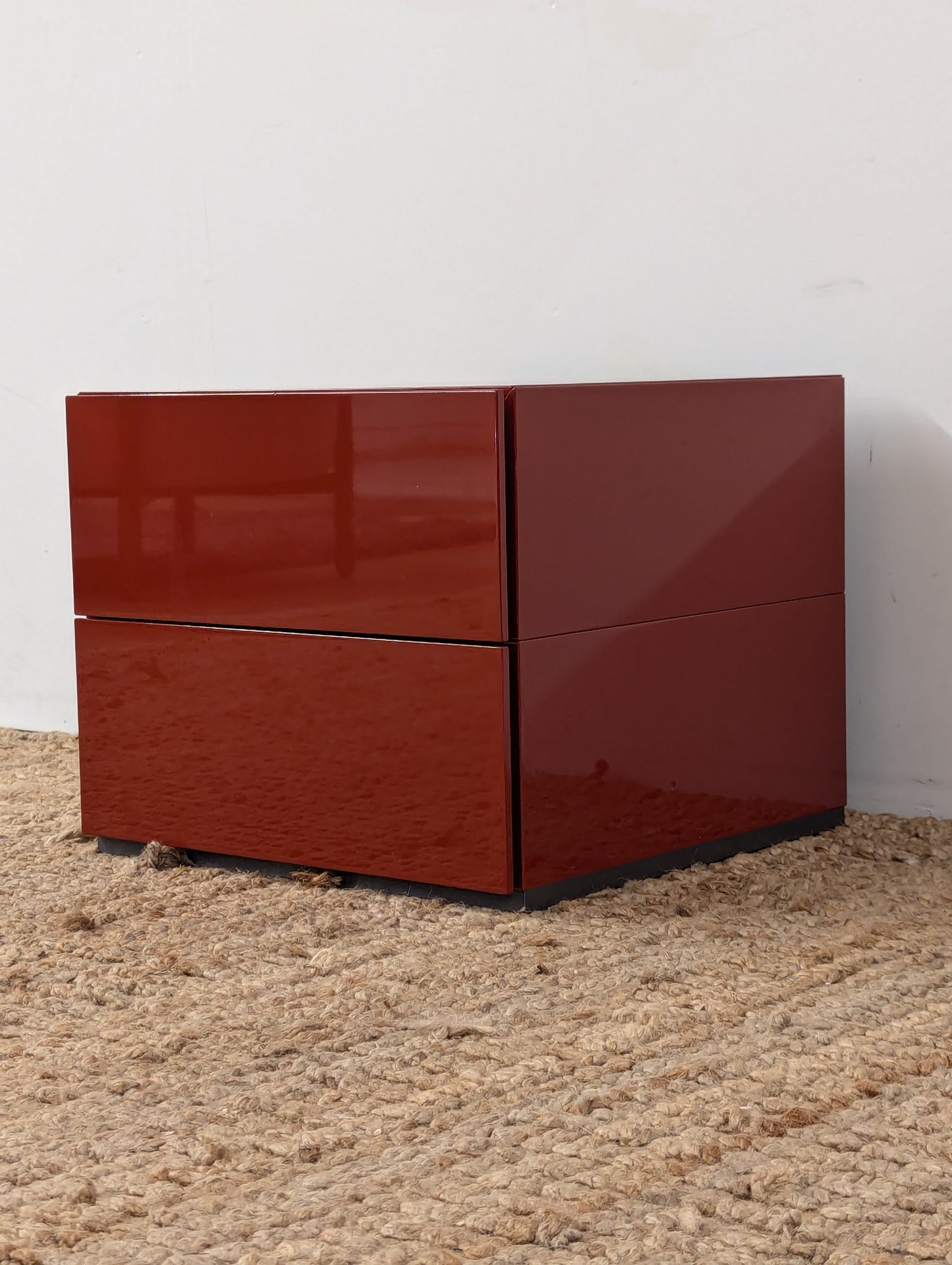 Bensen Brix Night Stand