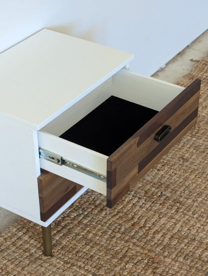 Q Living Carmel Nightstand