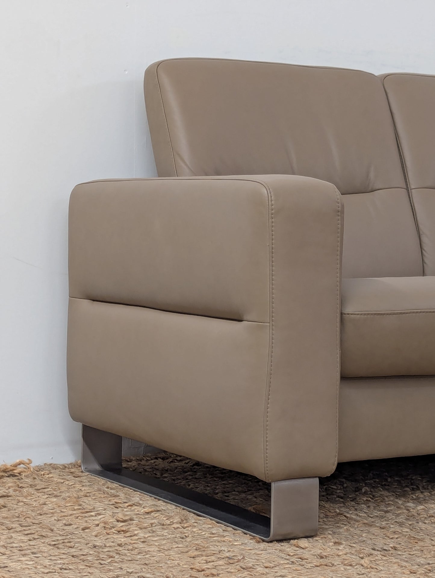 Stressless Wave Low Back Reclining Sofa