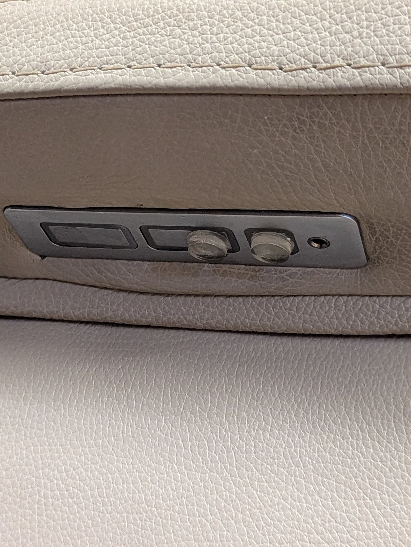 IMG Space 3600 Power Leather Chair