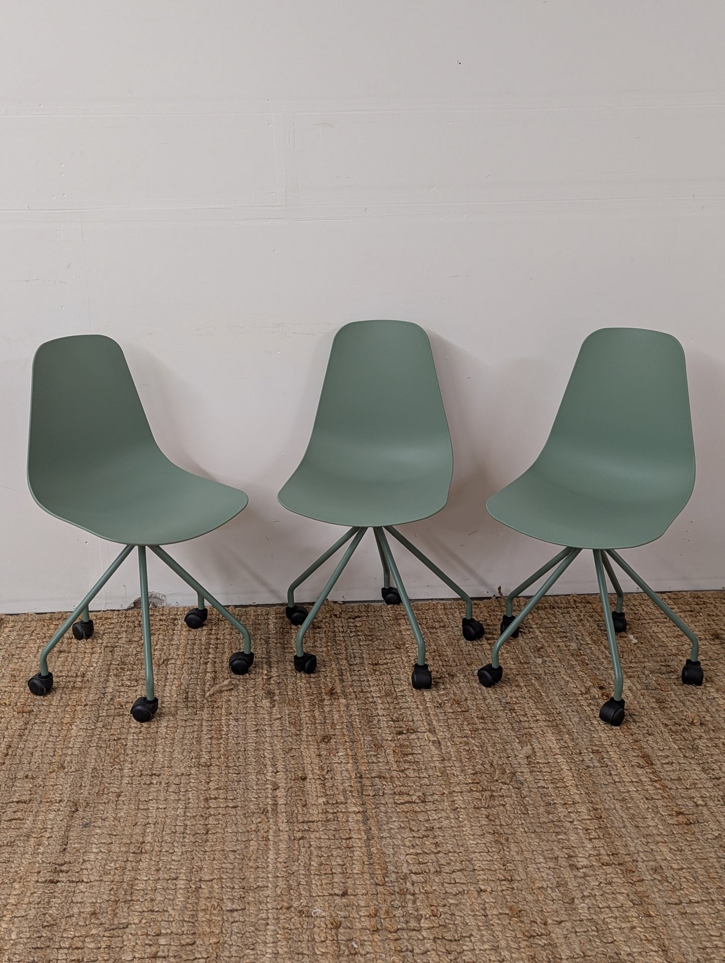 Article Svelti Office Chair - Aloe Green