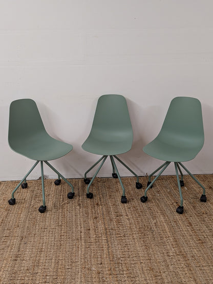 Article Svelti Office Chair - Aloe Green