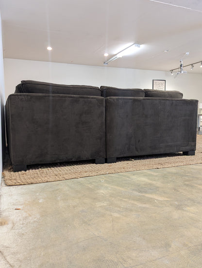 Stylus Metro Sectional