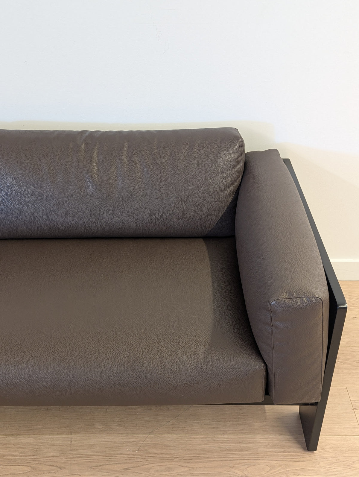 Knoll Bastiano Sofa