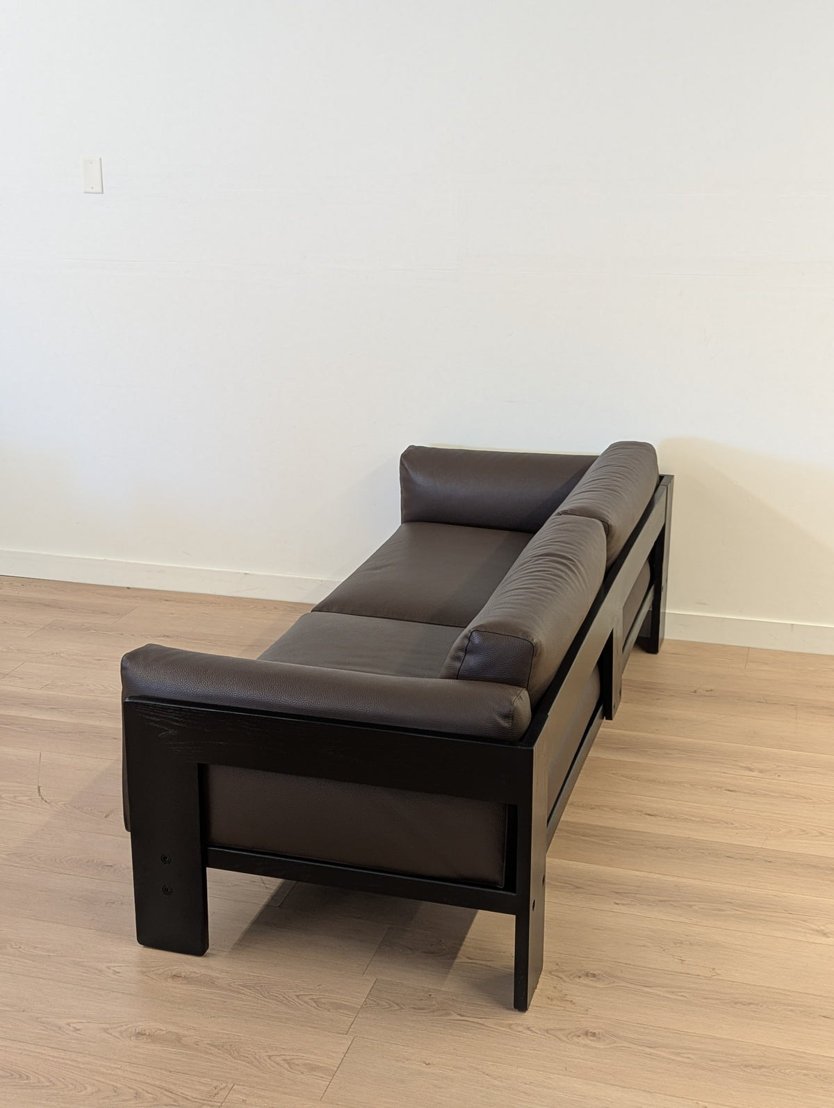 Knoll Bastiano Sofa