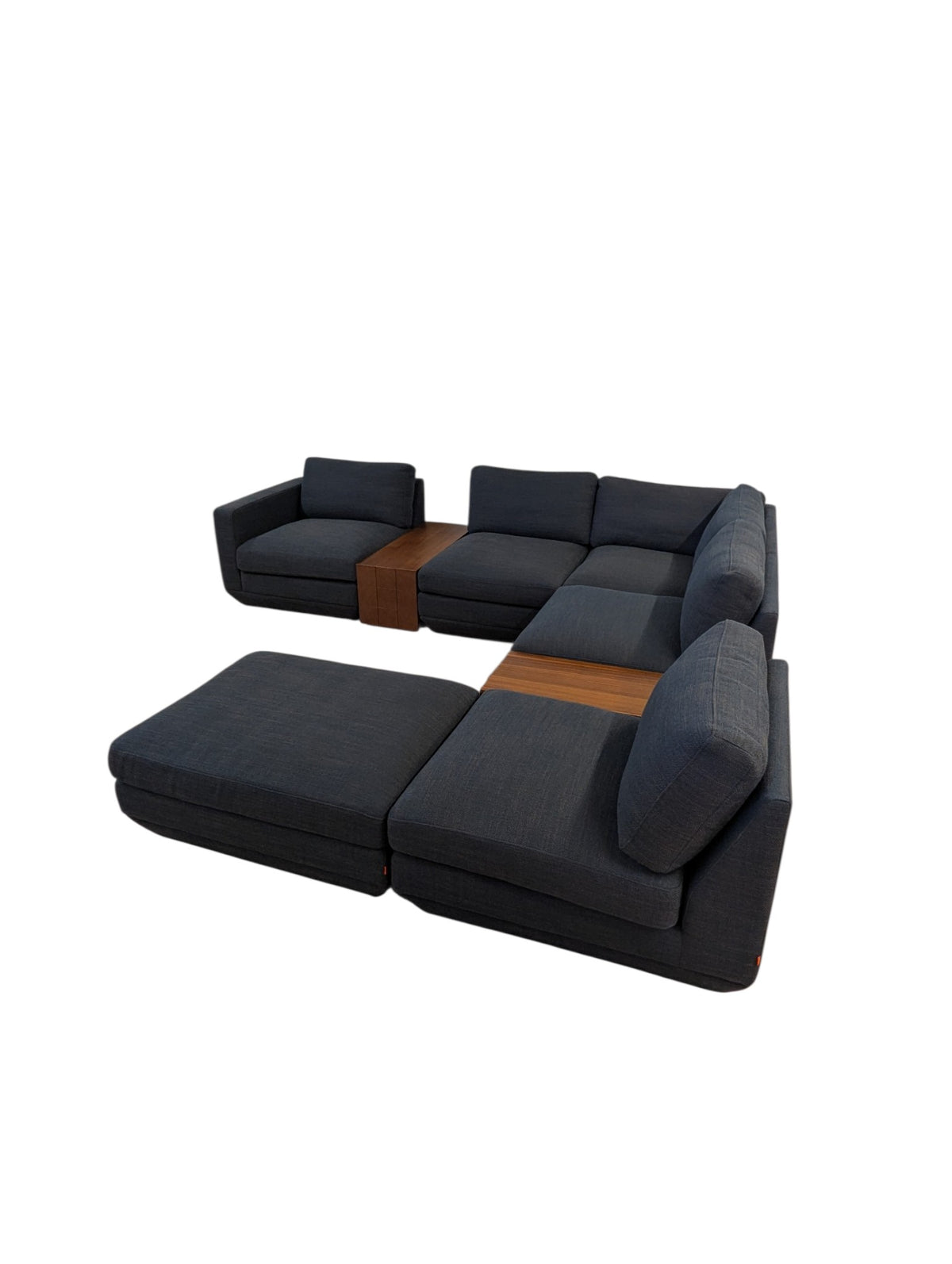 Gus Modern Podium 8 Piece Sectional Set