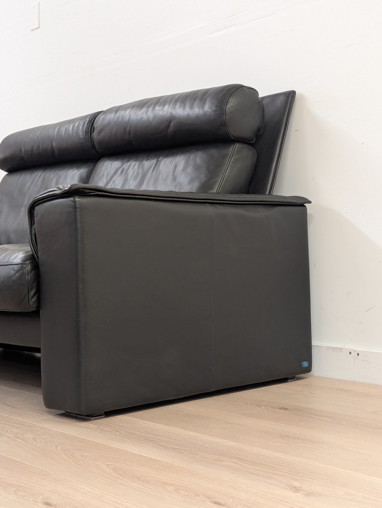 de Sede DS 331 Leather Sofa - 2.5 Seater