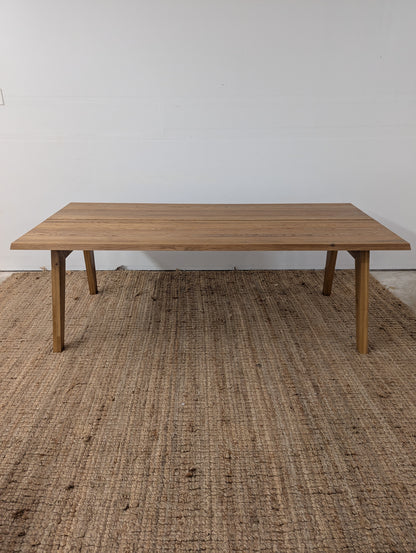 Article Madera 86" - 125" Solid Wood Extendable Dining Table - Oak