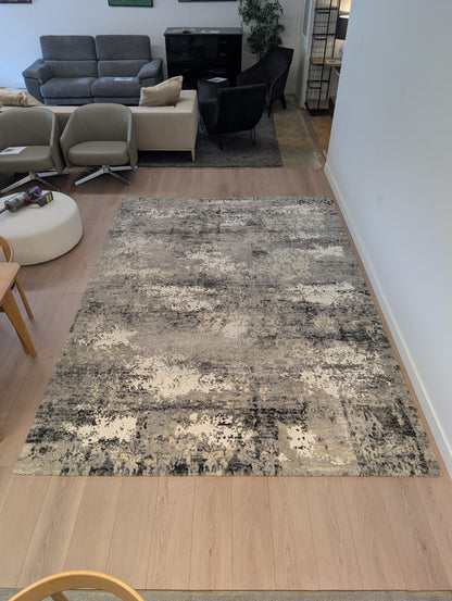 Loloi Viera Slate Rug (7’7” x 10’6”)