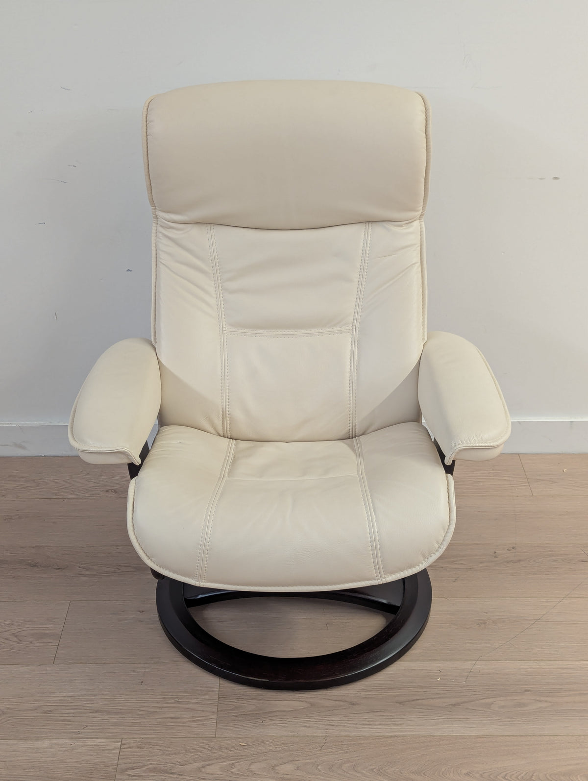IMG Nordic 21 Comfort Glide Swivel Recliner with Ottoman
