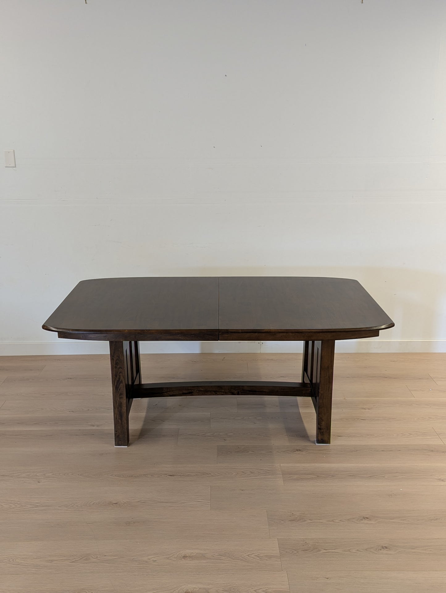 Extendable Dining Table