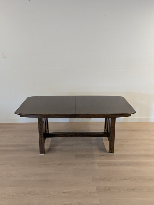 Extendable Dining Table