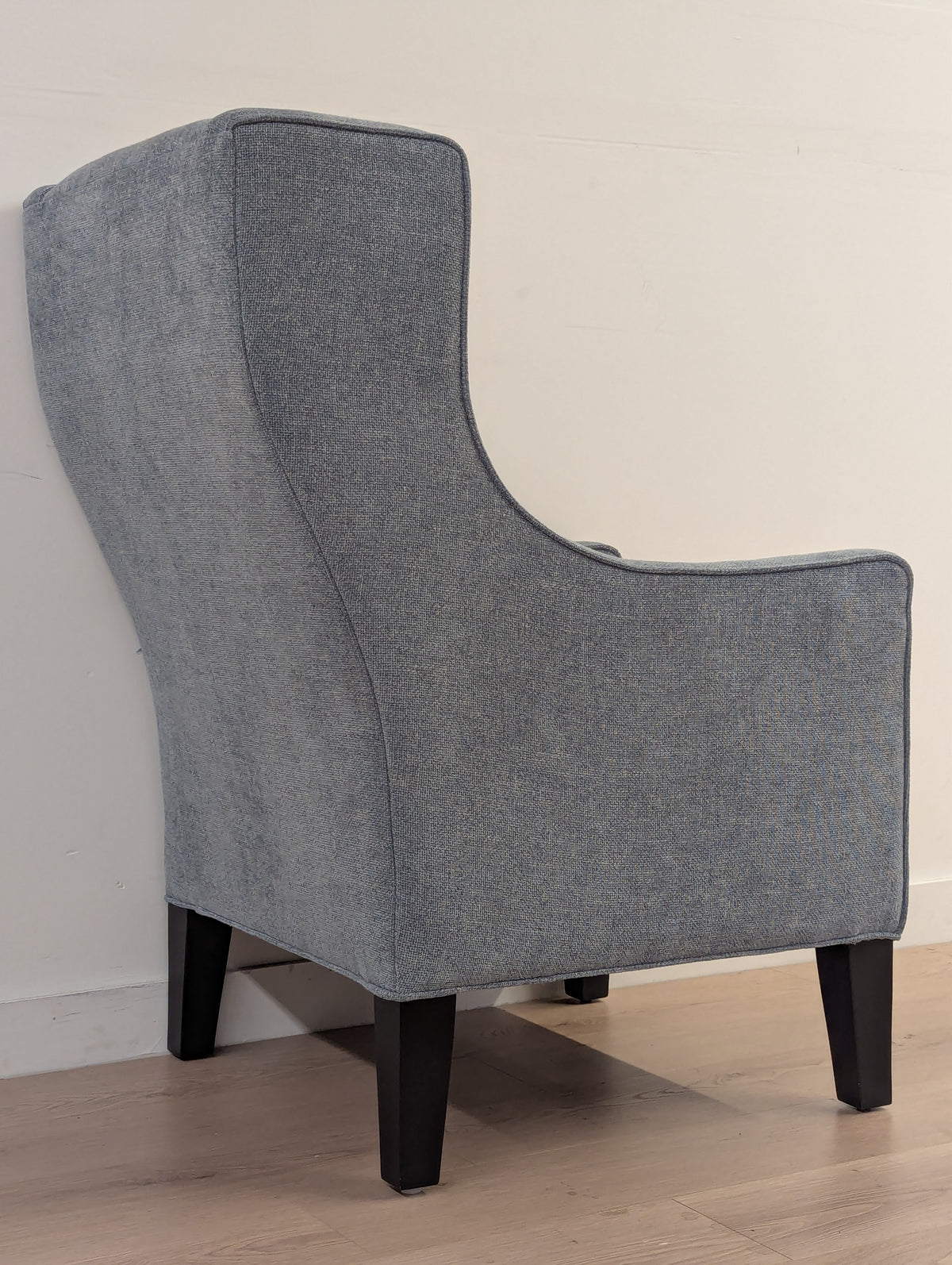 Stylus Rogers Armchair & Ottoman