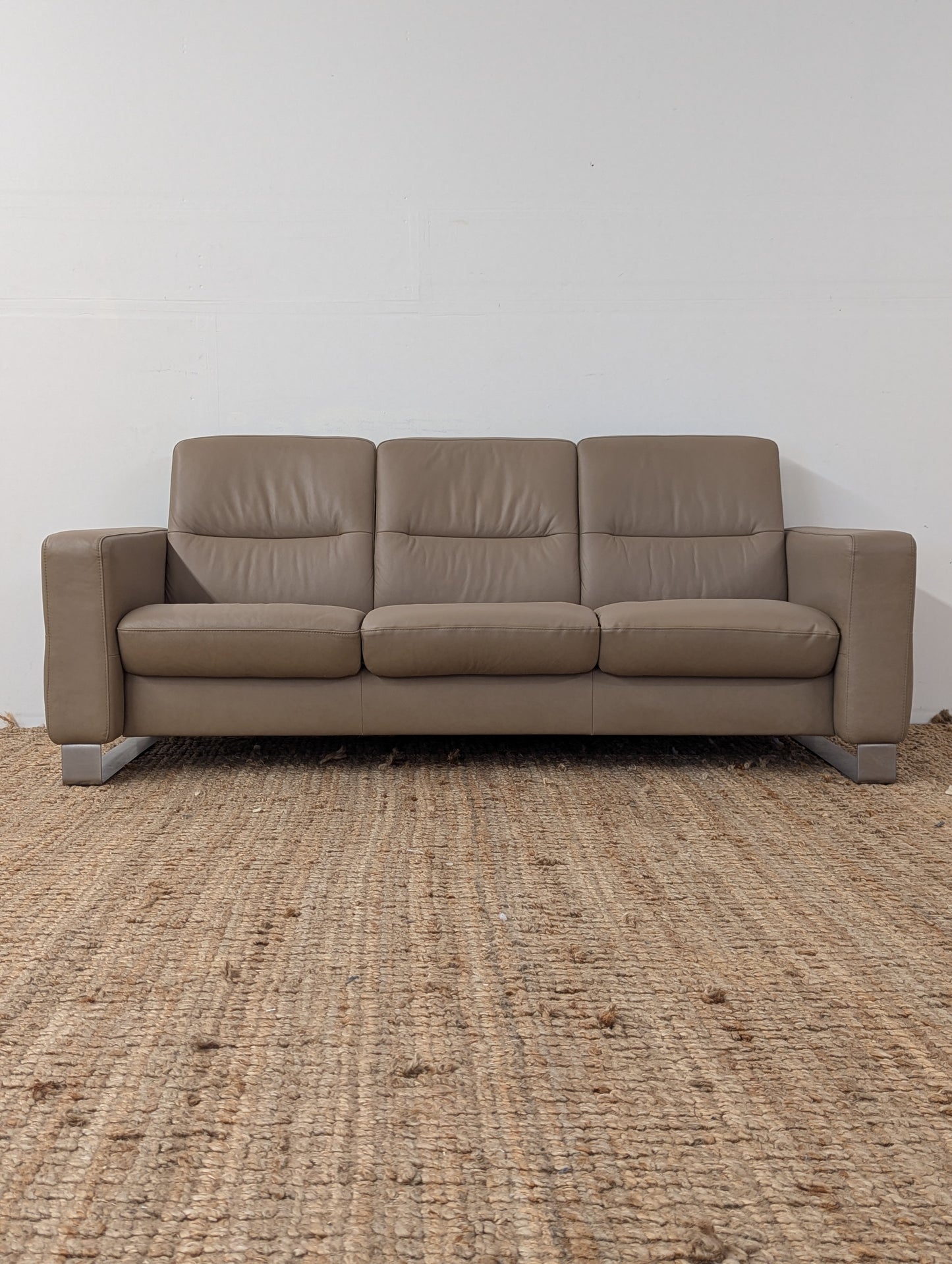 Stressless Wave Low Back Reclining Sofa