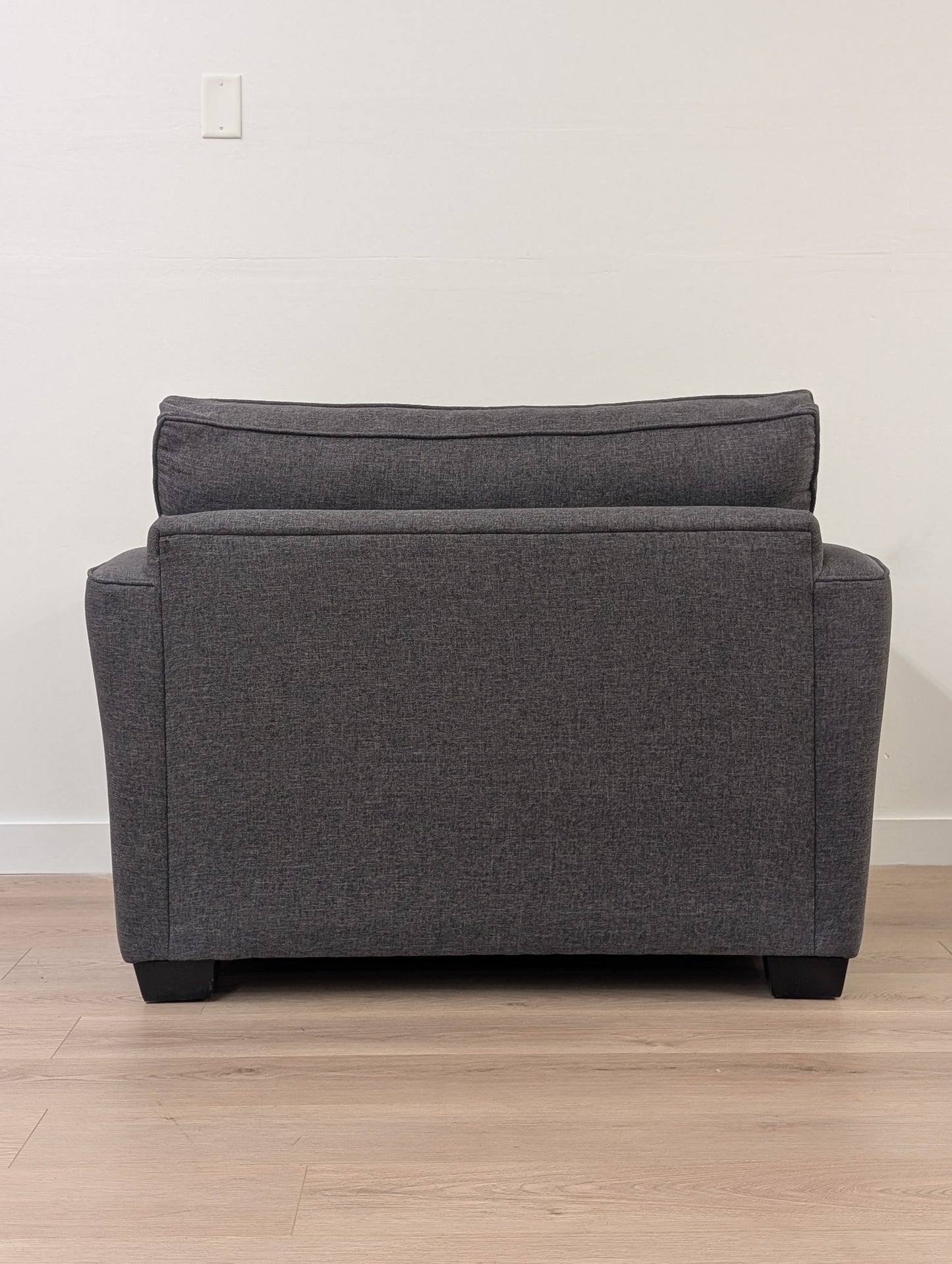 Stylus 2110 Chair and 1/2