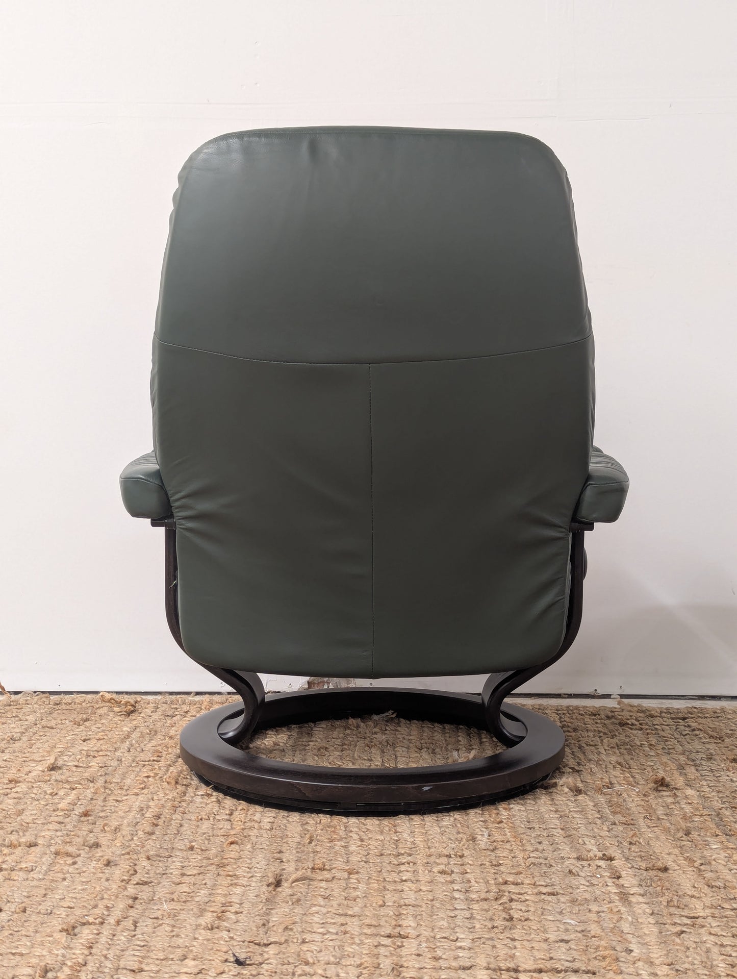 Ekornes Stressless Consul Reclining Chair + Ottoman