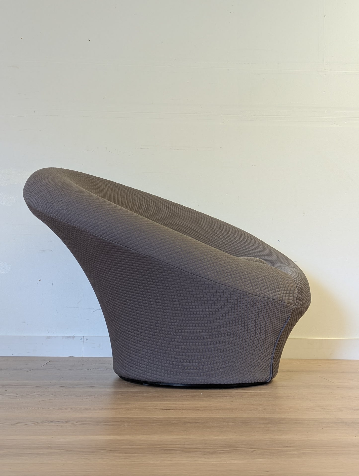 Artifort Big Mushroom Chair
