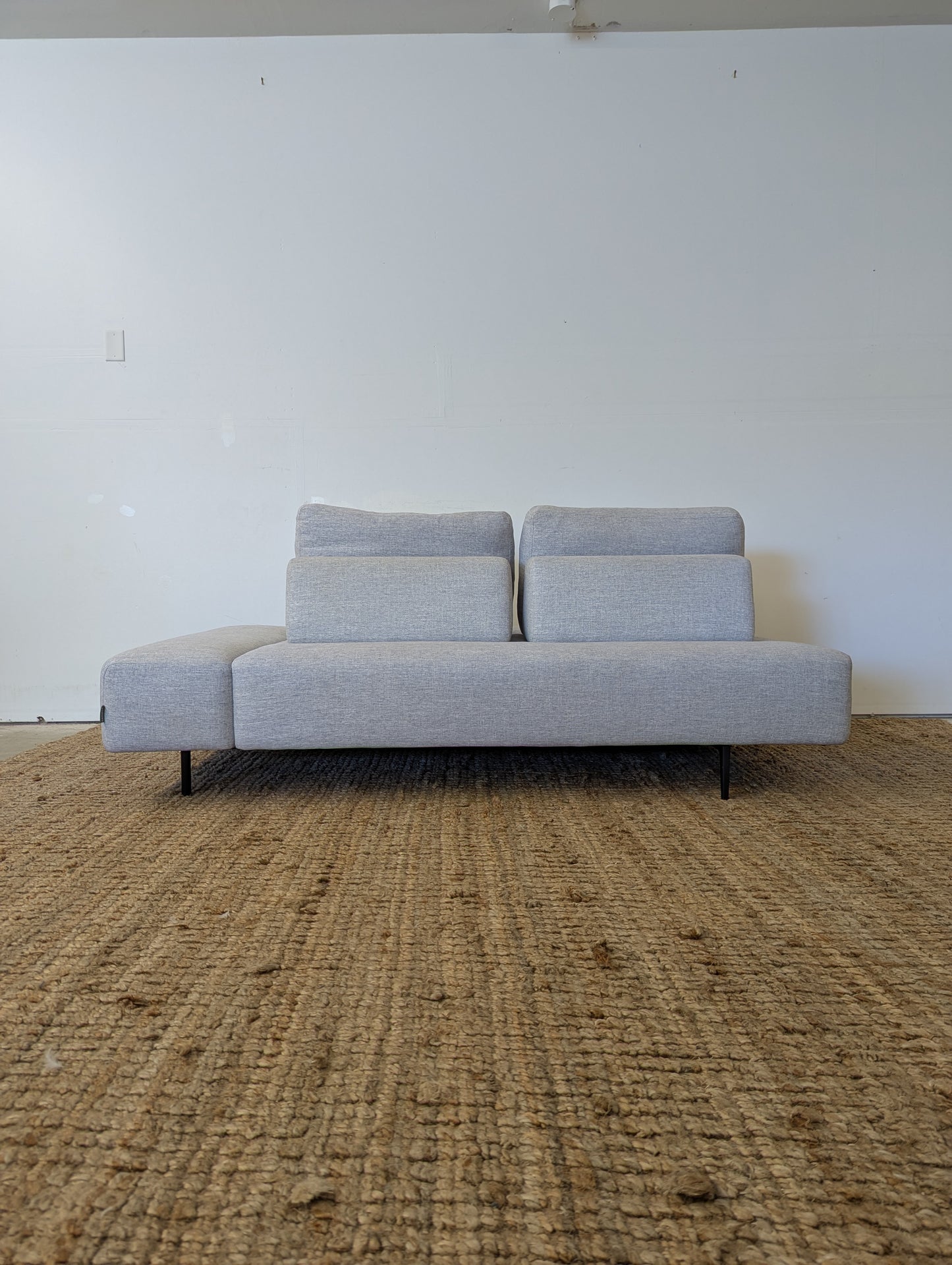 Article Divan One-Piece Sofa