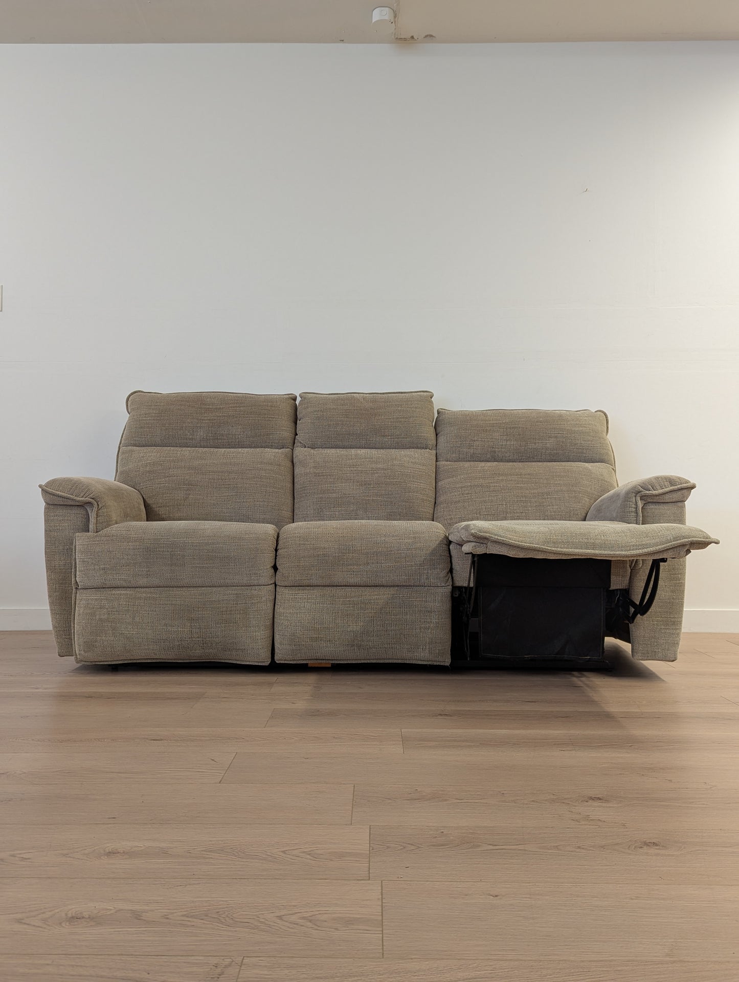 La-Z-Boy Jay Reclining Sofa