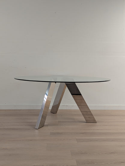 Former Fix Glass 63" Dining Table