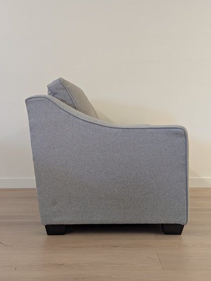 Stylus Zeal Loveseat