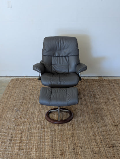 Ekornes Stressless Ruby Reclining Chair + Ottoman