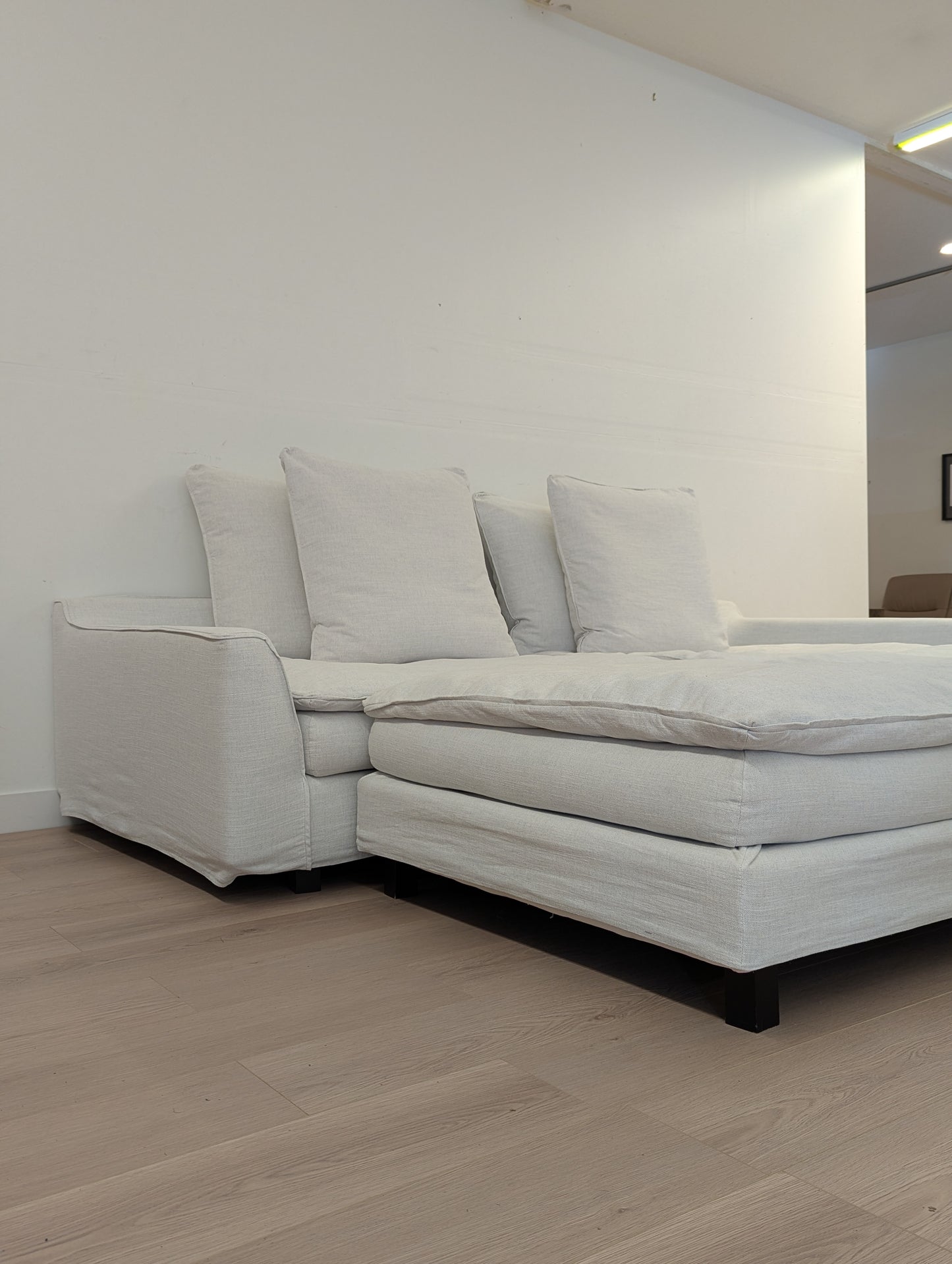 Furninova Sake Sectional