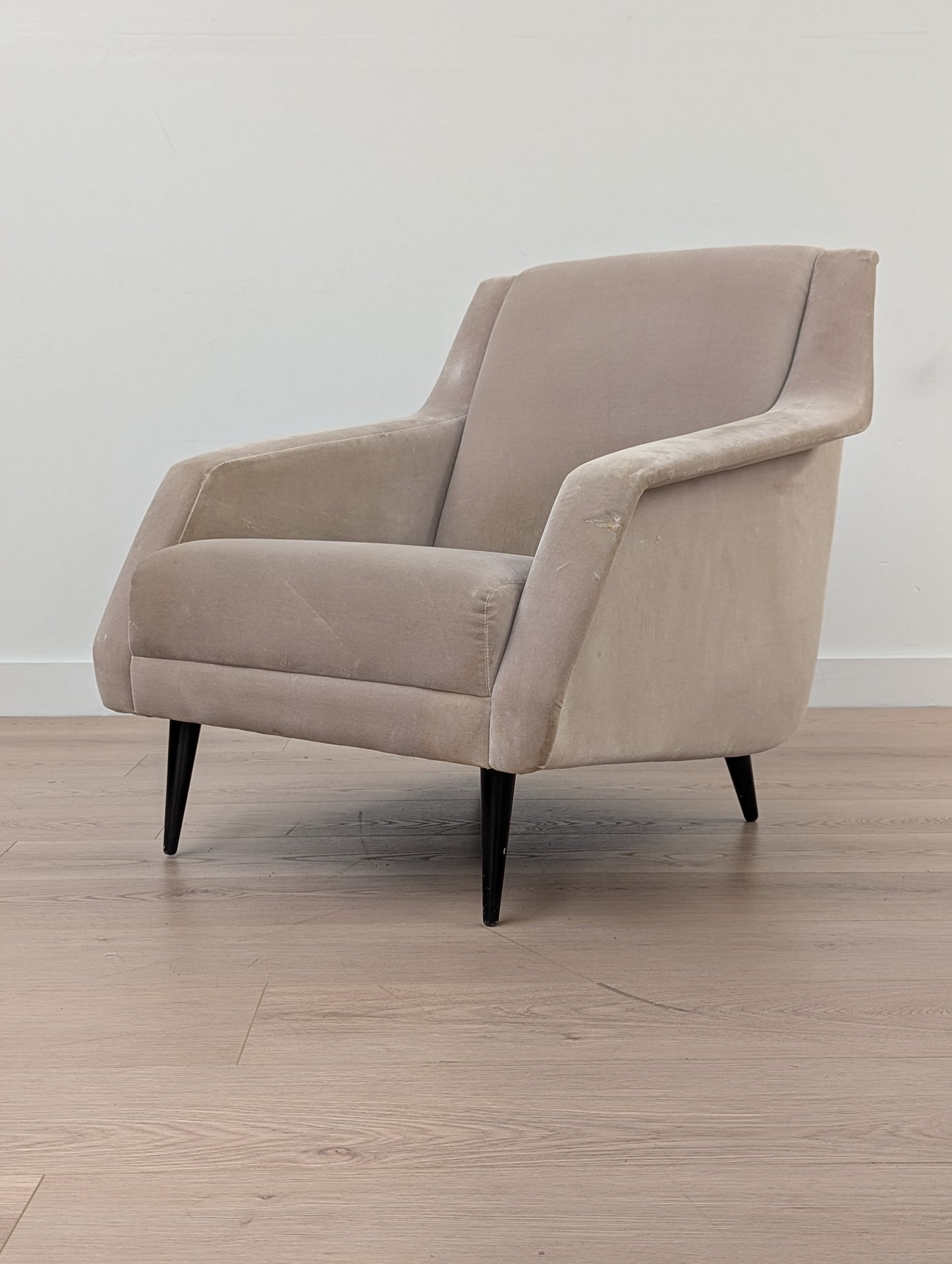 GUBI CDC1 lounge chair