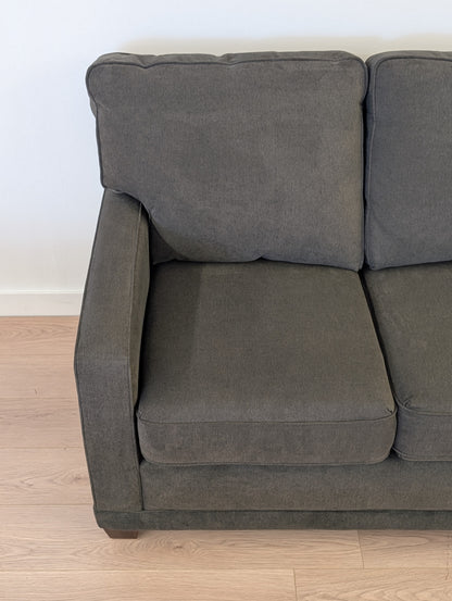 La-Z-Boy Kennedy Loveseat