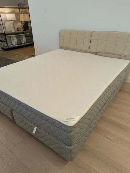 Duxiana Pascal 8888 Bed System (King)