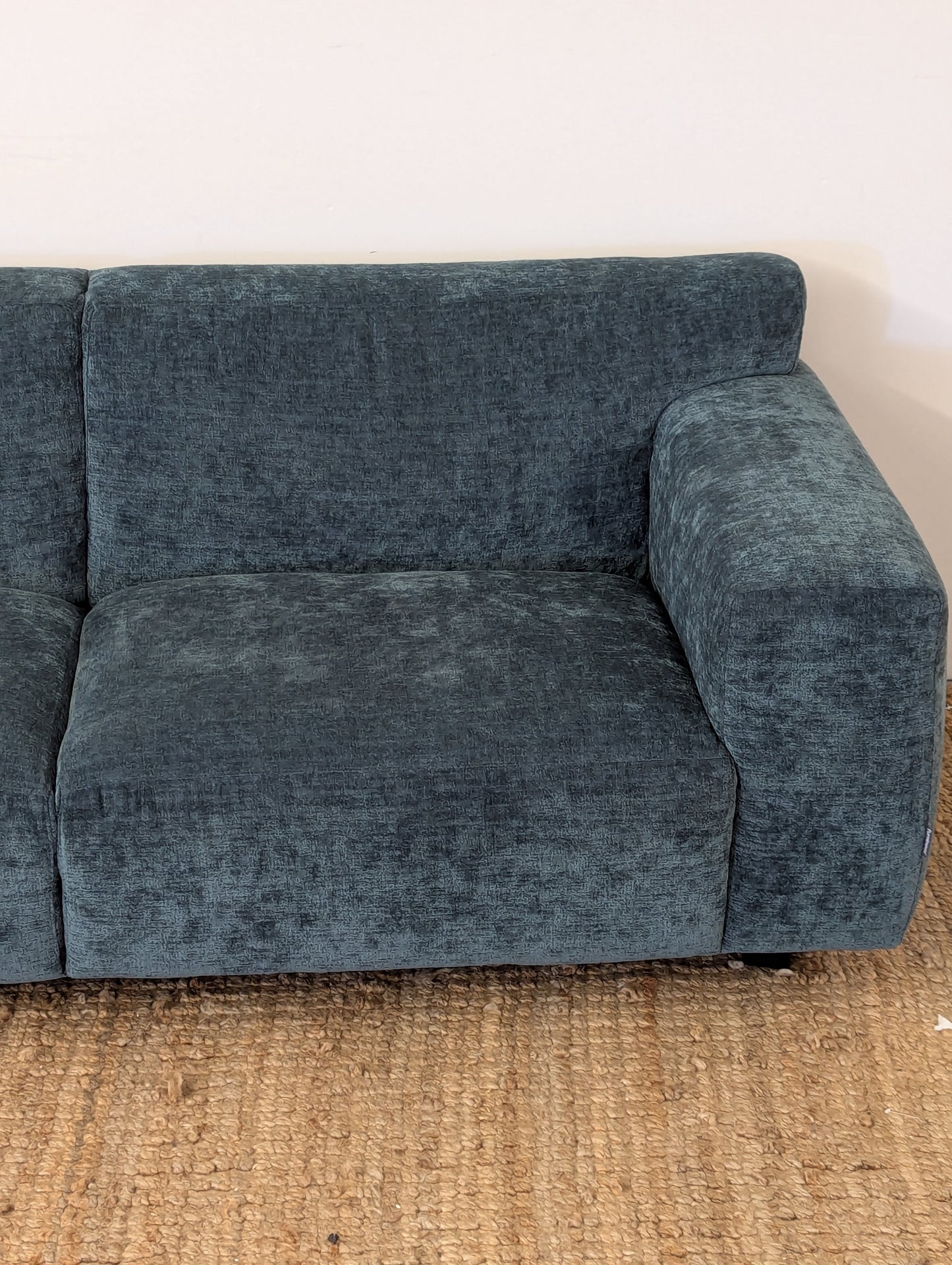 Furninova Vesta Sofa