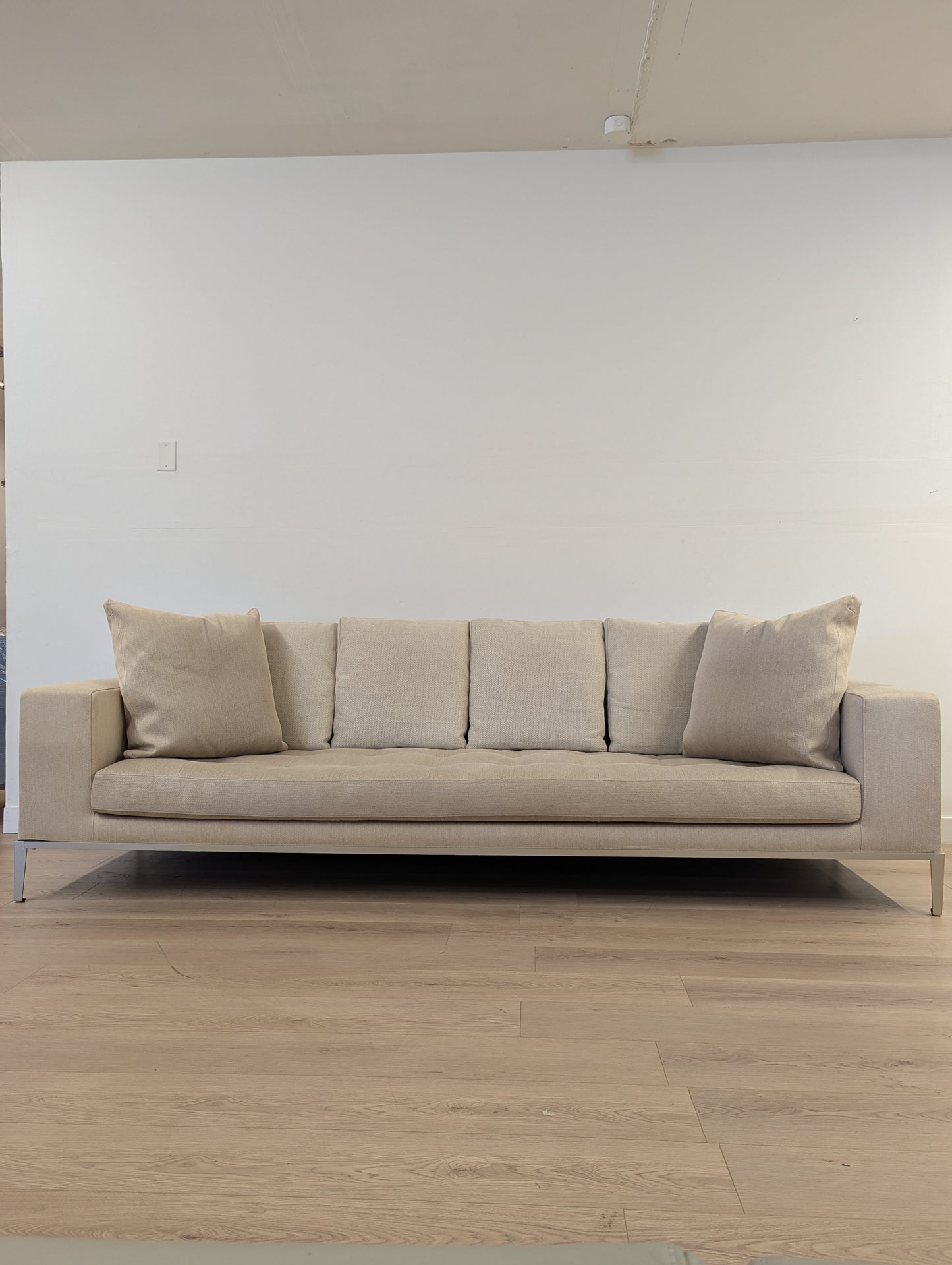 Maxalto Simpliciter Sofa