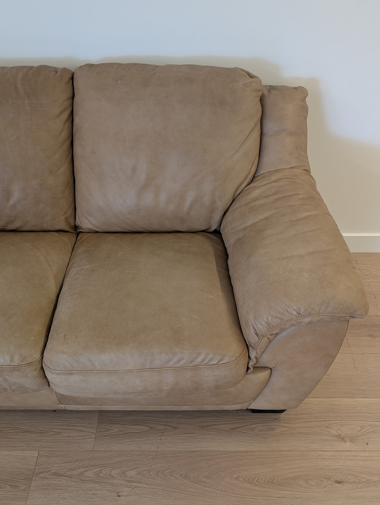 Natuzzi Italia MOD1928 2 Seat Sofa - Leather