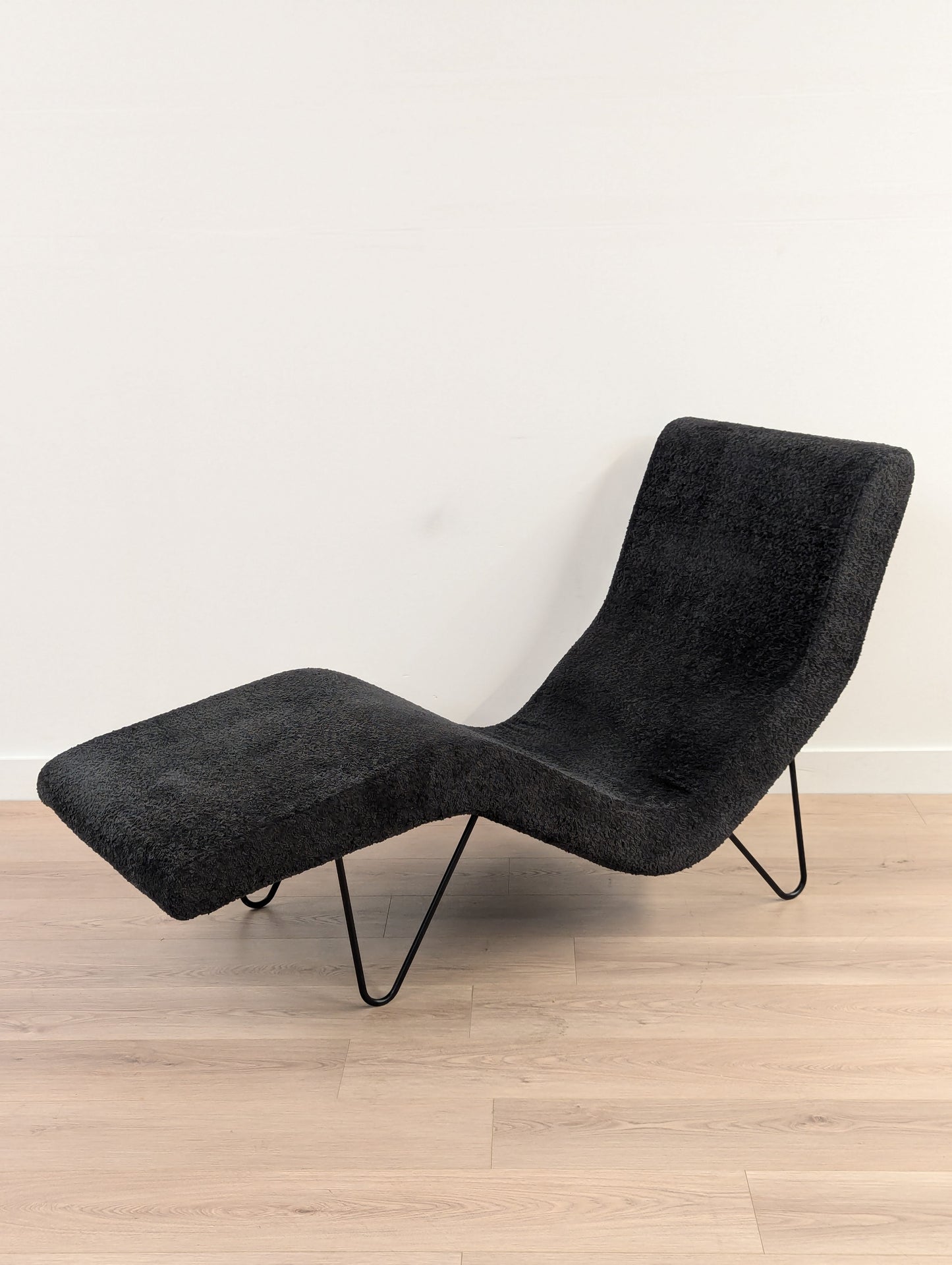 Gubi GMG Chaise Lounge