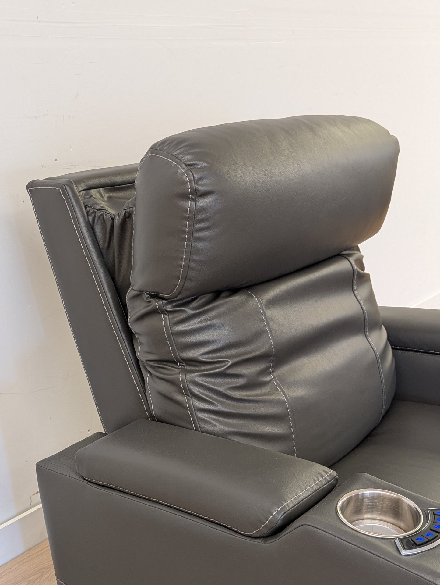 Monarch Jeff Power Motion Chair