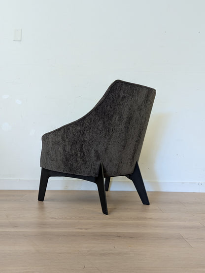 Trica Sara Chair & Marshmallow Ottoman
