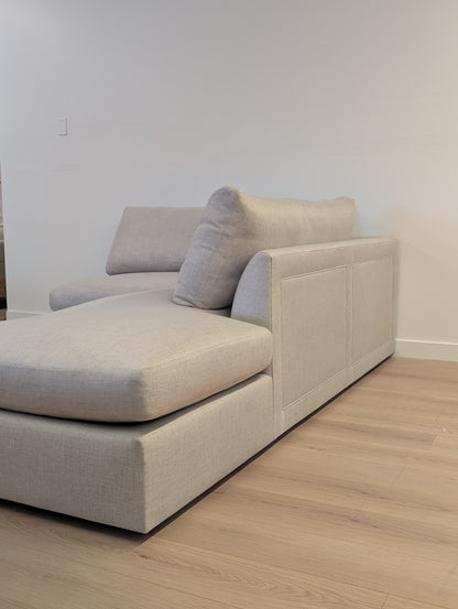 Rene Cazares Messina RHF Corner Sectional (With Paneling)