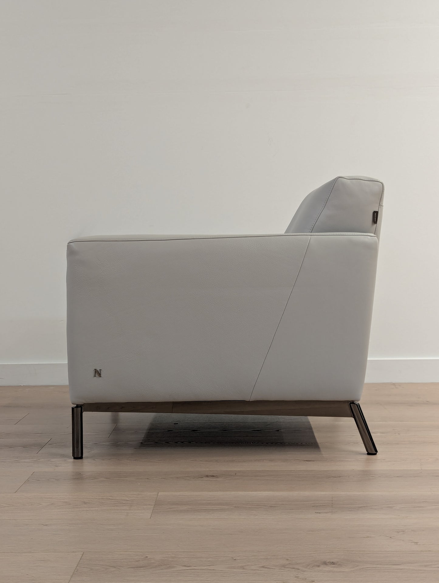 Natuzzi Italia Tratto 2811 (2 available)