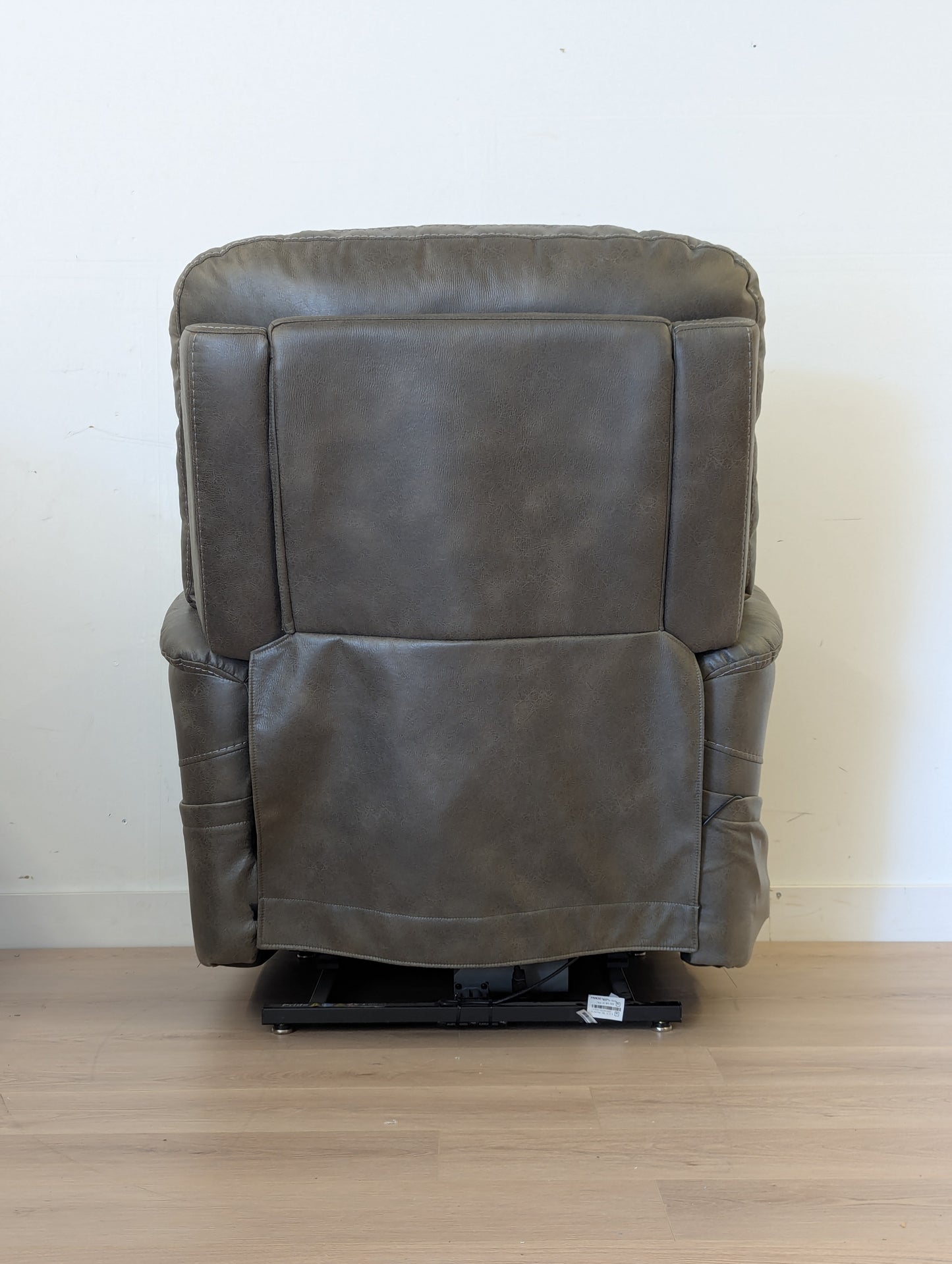 Pride Vivalift Power Lift Reclining Chair