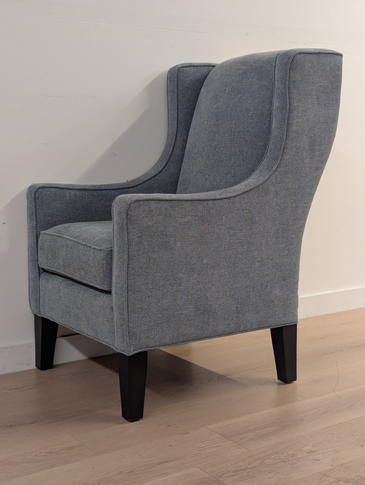 Stylus Rogers Armchair & Ottoman
