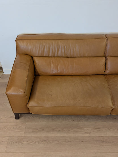 Moe's Marion Sectional