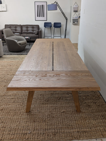 Article Madera 86" - 125" Solid Wood Extendable Dining Table - Oak